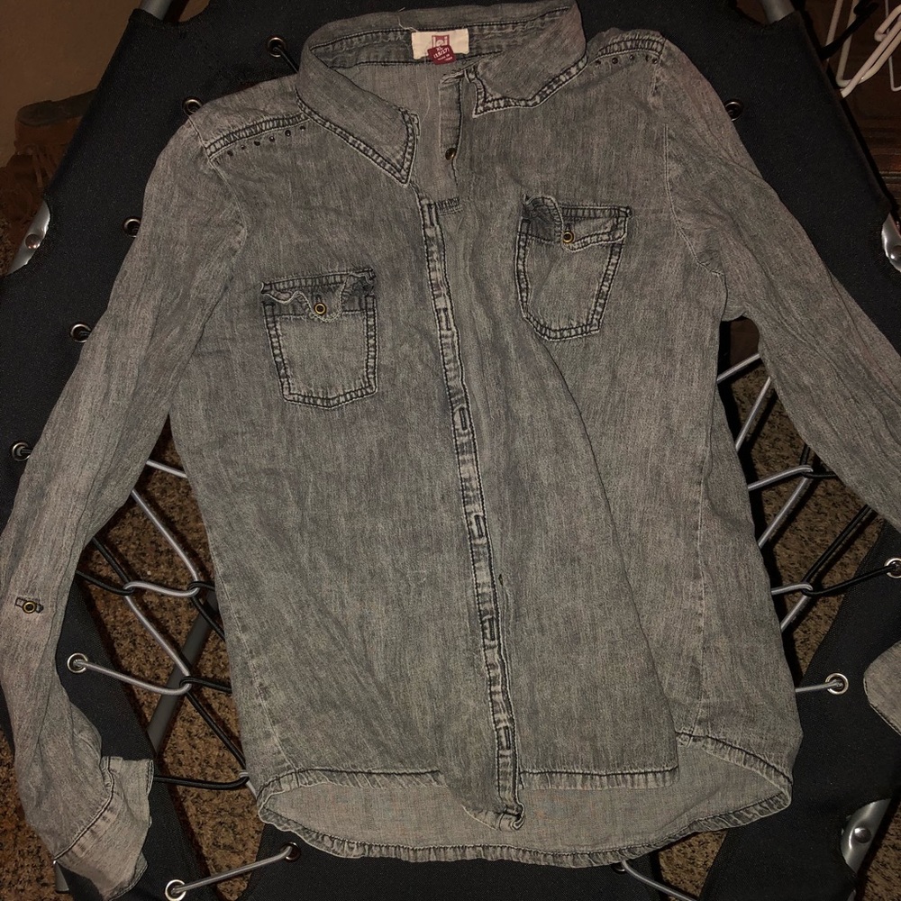 Very cute women’s button up